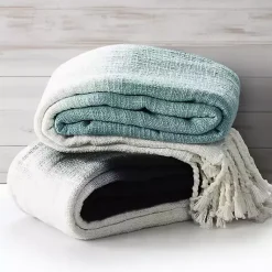 Blankets & Throws><noscript><img width=