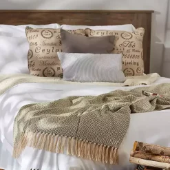 Blankets & Throws><noscript><img width=