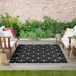 Kirklands Home Black & Ivory Quatrefoil Indoor/Outdoor Rug, 4x6 New