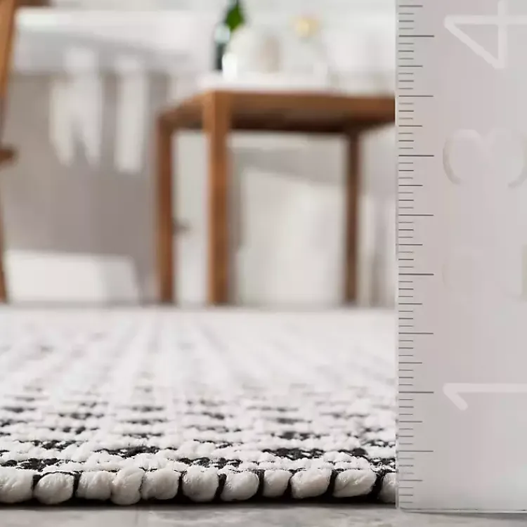 Kirklands Home Black & White Trellis Indoor/Outdoor Rug, 5x8 Online