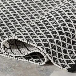 Kirklands Home Black & White Trellis Indoor/Outdoor Rug, 6x9