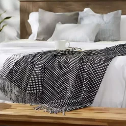 Blankets & Throws><noscript><img width=