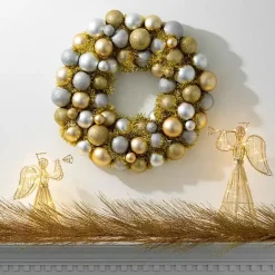 Christmas Arrangements & Garland><noscript><img width=