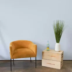 Arrangements & Greenery><noscript><img width=