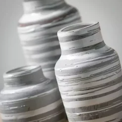Vases><noscript><img width=