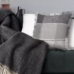 Pillows><noscript><img width=