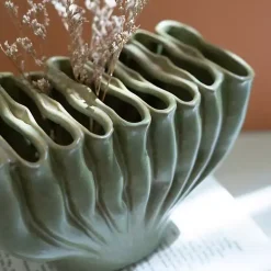 Vases><noscript><img width=