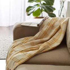 Blankets & Throws><noscript><img width=