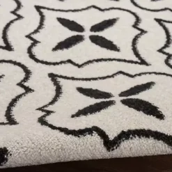 Kirklands Home Ivory & Black Quatrefoil Indoor/Outdoor Rug, 8x10 Online