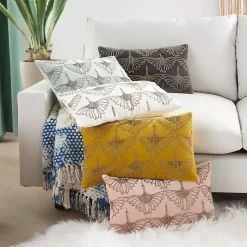 Pillows><noscript><img width=