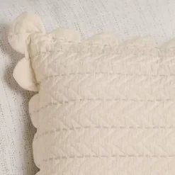 Pillows><noscript><img width=