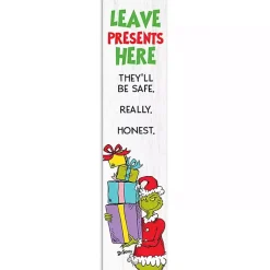 Outdoor Christmas Decorations>Kirklands Home Leave Presents Here The Grinch Porch Board White