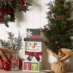 Christmas Decorations><noscript><img width=