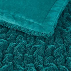 Blankets & Throws><noscript><img width=