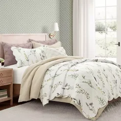 Kirklands Home Watercolor Wildflower 3-pc. Full/Queen Quilt Set