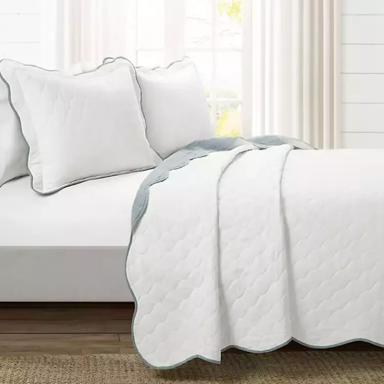 Kirklands Home White and Blue Scallop 3-pc. Full/Queen Quilt Set New
