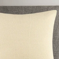 Pillows><noscript><img width=