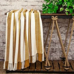 Blankets & Throws><noscript><img width=